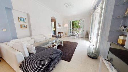Location Maison 5 pièces 209m² MONTPELLIER 34070 - Photo 3