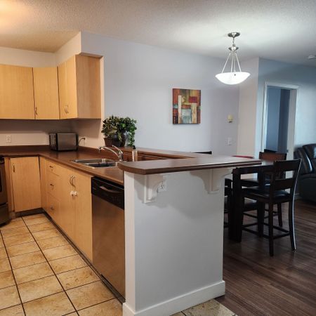 1516, 1121 6 Ave, SW, Calgary, AB - Photo 3