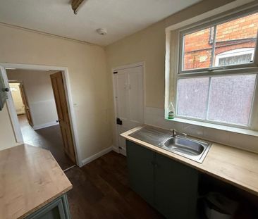 2 bedroom terraced house to rent - Photo 6