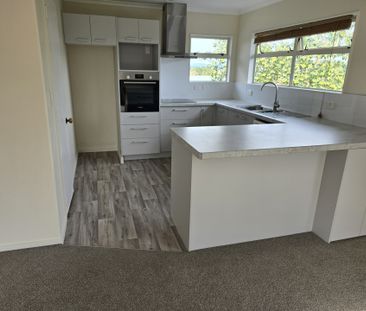 Easy Care Living! - Photo 1