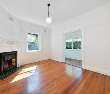 Character-Filled Family in Prime Lindfield Location - Photo 3