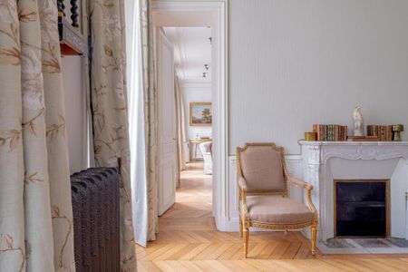 Tout savoir sur cet appartement dans le quartier Rennes, à Paris 6ème - Photo 3