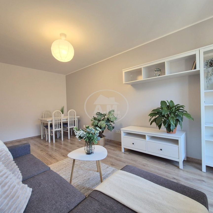 Ekstra, 2 pok, rozkład, osobna kuchnia, balkon - Zdjęcie 1