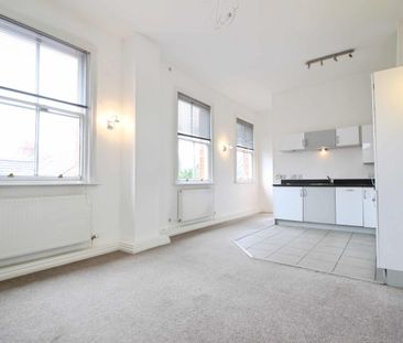 The Old School Euclid Street, Swindon, Swindon, SN1 - Photo 6