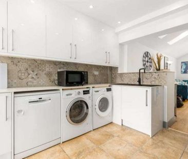 7 bedroom semi-detached house to rent - Photo 1