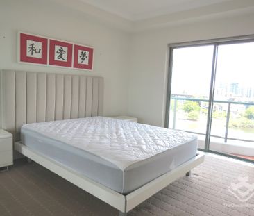 ADMIRALTY TOWERS 1 - FULLY FURNISHED - STUNNING RIVER VIEWS - Photo 6