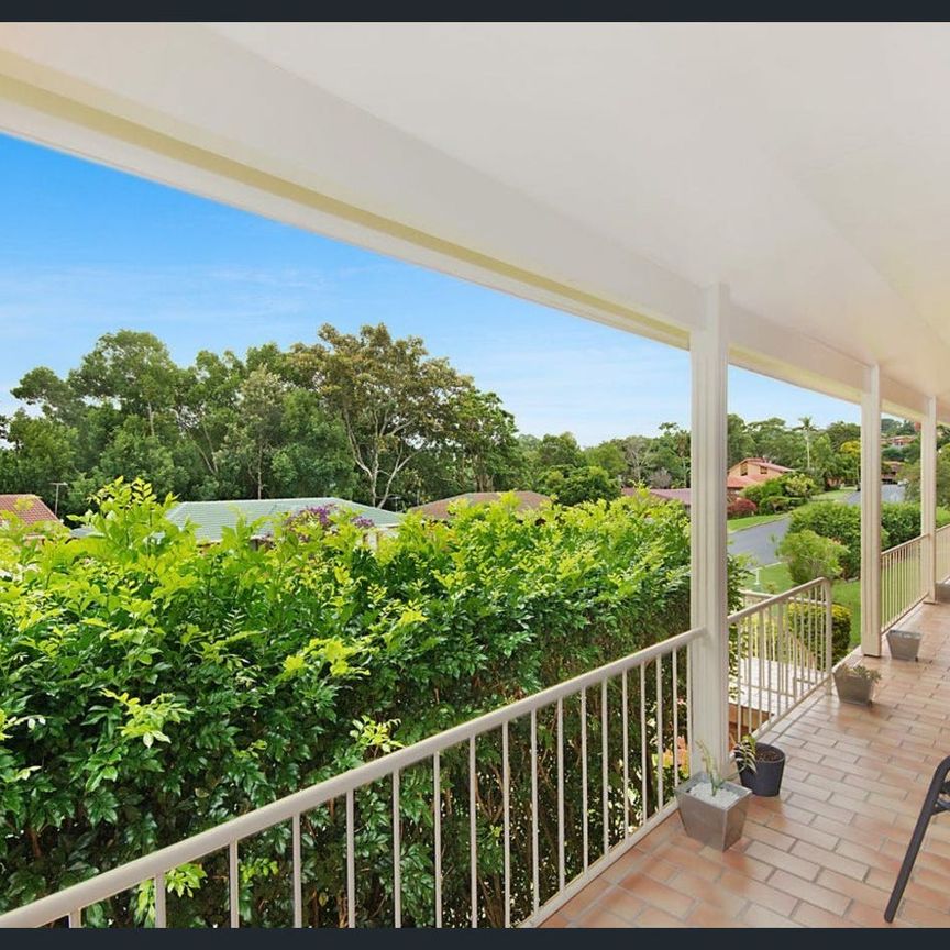 Spacious 4 Bedroom Home For Lease - Photo 1