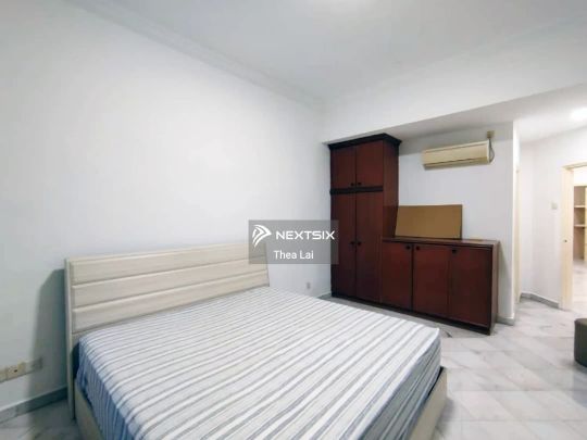Flat Stulang Laut - Photo 1