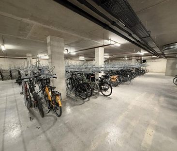 Appartement te huur Sloterdijk-West, Haarlemmerweg in Amsterdam - Photo 1