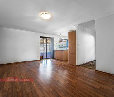 CUL DE SAC LIVING ON ROSS COURT!!! - Photo 1