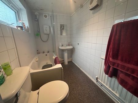 2 bedroom mid-terrace to rent Chalk Road South, Bury St. Edmunds, IP33 - Photo 2