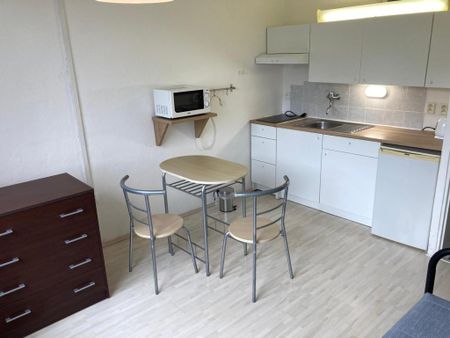 Pronájem bytu 1+kk 22 m2 - Photo 2