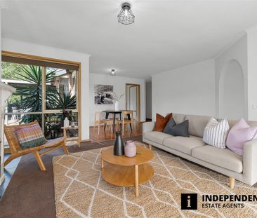 Located in quiet court close to all amenities - Photo 5