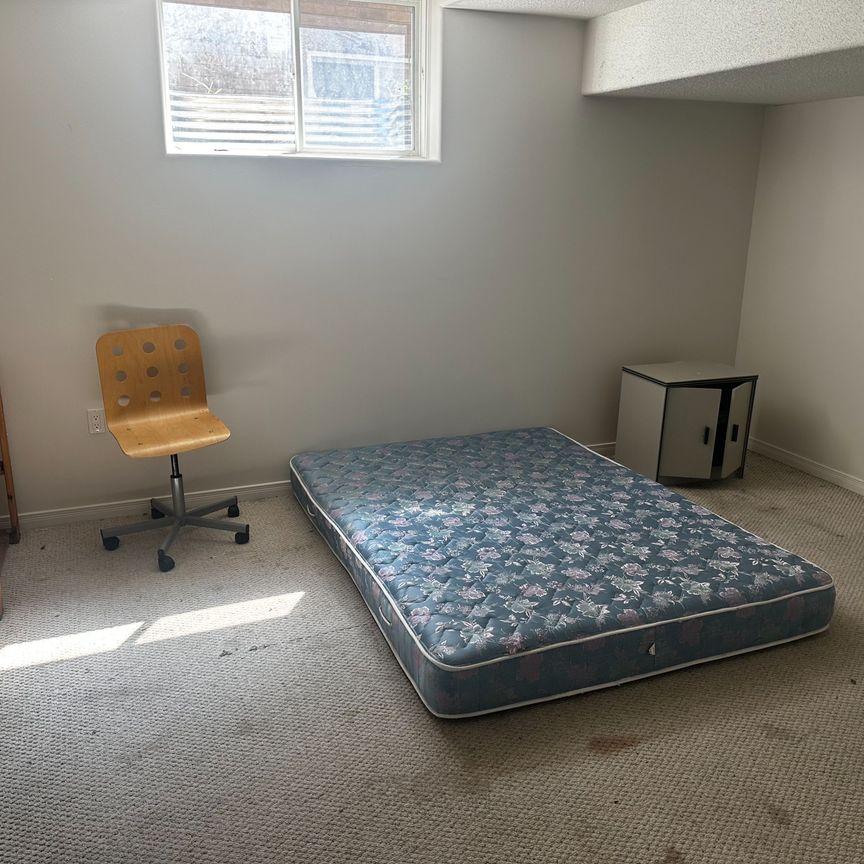 For Lease - 73 Summer Lane Unit# Bsmt Room1, Selwyn, Ontario - Photo 1