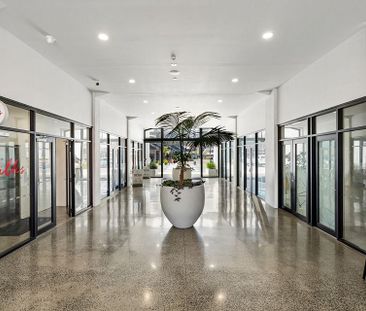 Willis House - 2 bed top floor apt in the CBD - Photo 2