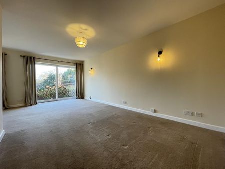 3 bedroom detached house to rent - Photo 2