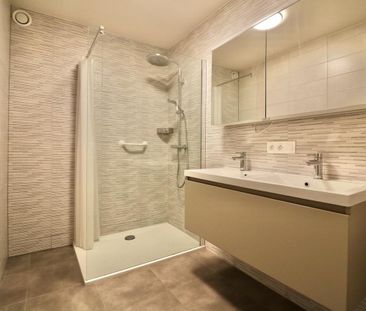 Uniek parkappartement met zuidgericht terras, 2 slpk en autostaanpl... - Photo 6