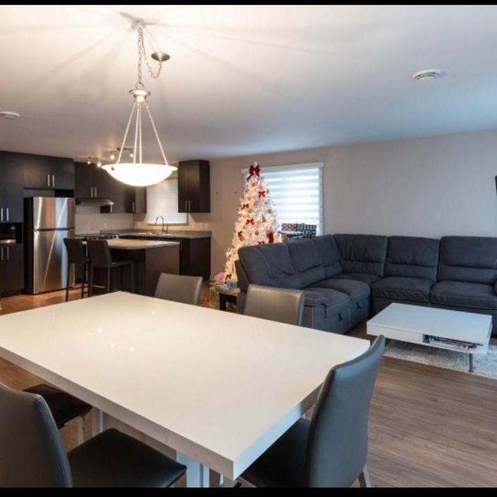 5 1/2 rive sud, ascenseur privé - Photo 1