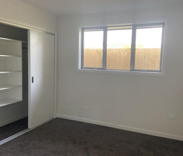 515 Tweed Street, Newfield - Photo 5