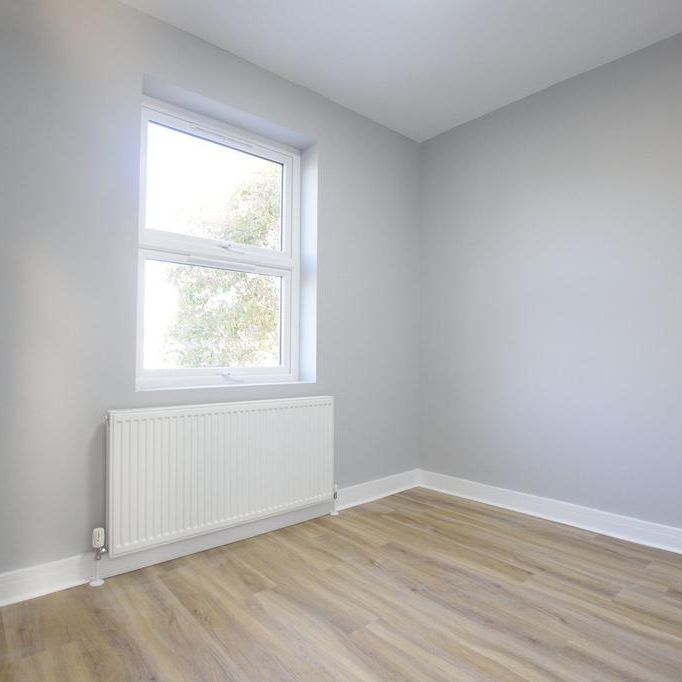 4 bedroom semi-detached house to rent - Photo 1