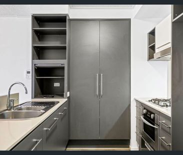 Spacious Two-Bedroom Apartment --- Central Of The Valley - Photo 1