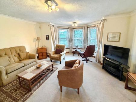 2 bedroom flat to rent - Photo 2