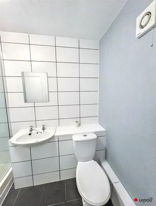 1 bedroom property to rent - Photo 1