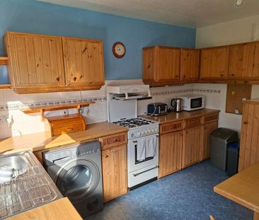 2 bedroom terraced house to rent - Photo 2