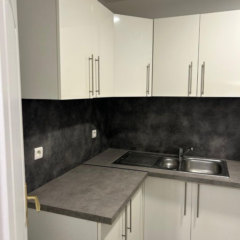 Location Appartement 4 pièces 80m² - Photo 1