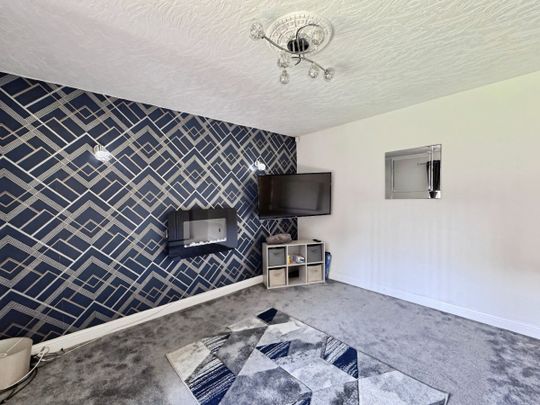 Hare Park Avenue, Liversedge, WF15 - Photo 1