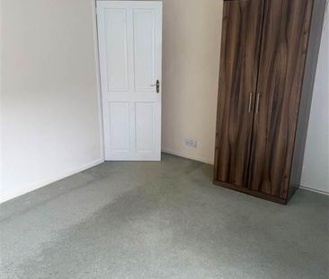 24 Lendrick Street, Belfast, BT5 4HQ - Photo 5