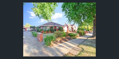 2/3 Nicholson Street, Balwyn North - Photo 4