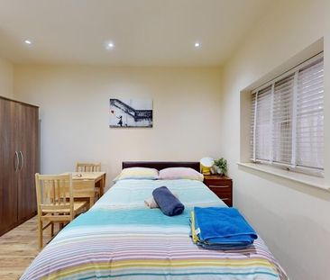 Studio Flat, Chatsworth Road, NW2 - Photo 3