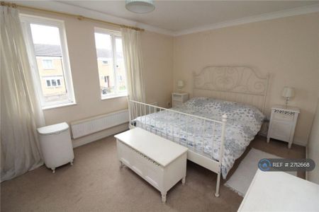 2 bedroom terraced house to rent - Photo 2