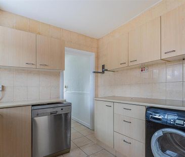 3 bedroom end of terrace house to rent - Photo 6