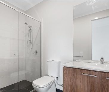 Beautiful Double Storey Home - Photo 4