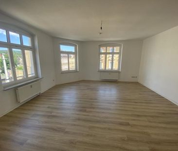 Traumhaft schöne 3 R Wohnung mit EBK - JETZT ZUSCHLAGEN ! - Photo 3