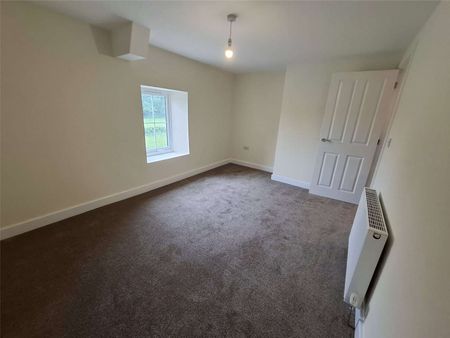 Characterful three-bedroom semi-detached home, recently renovated throughout while retaining its period charm. - Photo 4