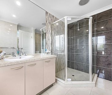 Centrally Located Modern Home with Spa and Additional Study! - Photo 2