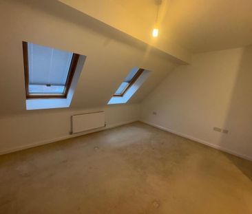 3 bedroom terraced house to rent - Photo 6