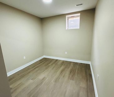 For Lease - 3 Elverton Crescent, Brampton, Ontario - Photo 4