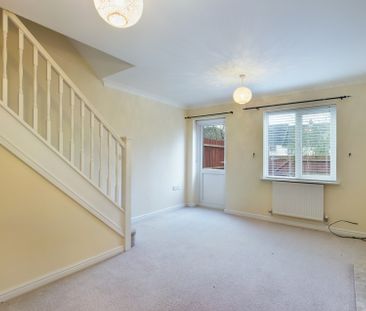Court View, Stonehouse, Gloucestershire, GL10 - Photo 2
