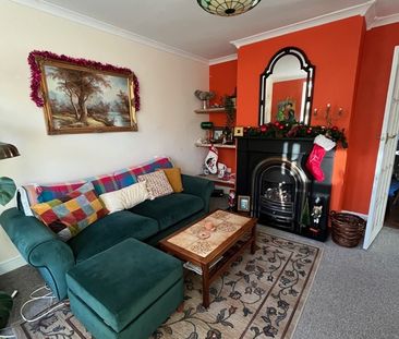 Room in a Shared House, Warrels Mount, LS13 - Photo 3