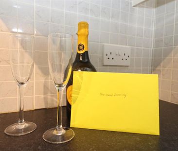 3 bedroom semi-detached house to rent - Photo 6