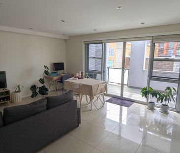 Chippendale - Photo 1