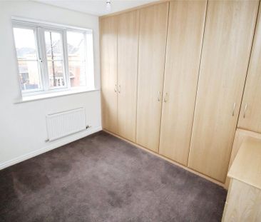 4 bedroom detached house to rent - Photo 6