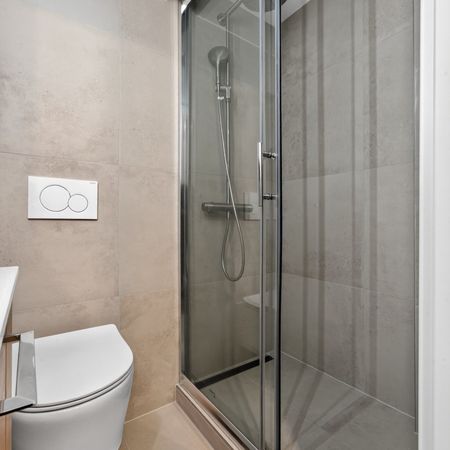 Moderne 1.5-Zimmer-Wohnung mit Balkon in Hergiswil - Foto 3