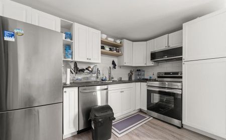 For Lease - 89 College Street Unit# Unit B, Belleville, Ontario - Photo 4