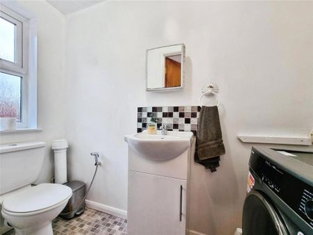 3 bedroom terraced house to rent - Photo 2