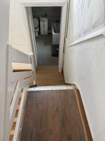 5 bedroom terraced house to rent - Photo 5